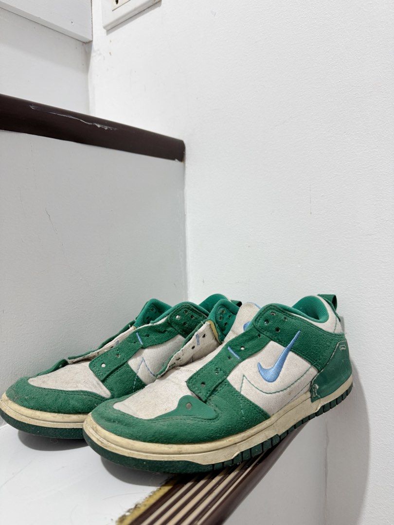 Nike Dunk Low Green Cream (Category: Sneakers) located in Iloilo. Submitted by itsdanicanicole (Listing ID 1458608702, Image 1). Description: - Nike Dunk Low - Color: Green and Cream - Size: US 8 - Condition: Shows some signs of wear on soles and suede - Note: Laces are missing - Perfect for casual wear and everyday style.