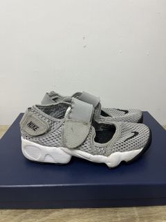 (Category: ) located in . Submitted by aaoutfitstore (Listing ID 1458626108, Image 1). Description: .