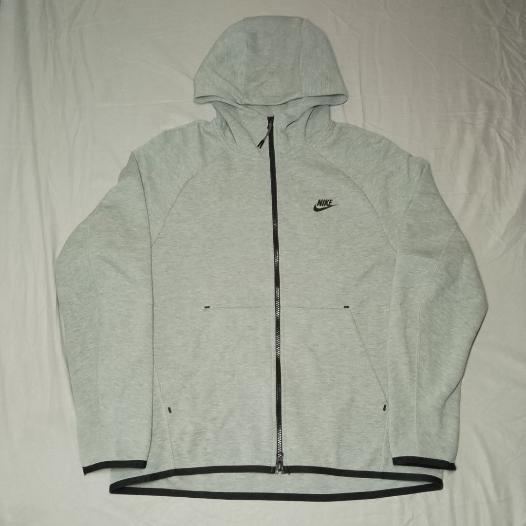 Nike Tech Fleece Terno (Category: Activewear) located in Antipolo. Submitted by arn_thrifts_collections (Listing ID 1458551408, Image 2). Description: NIKE TECH FLEECE TERNO 2500+SF DIMES HOODIE 22X26 PANTS 30-36W-37L LIKE NEW.