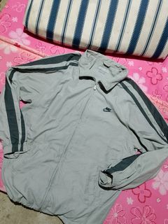 (Category: ) located in . Submitted by janillthrifted (Listing ID 1458656210, Image 1). Description: .