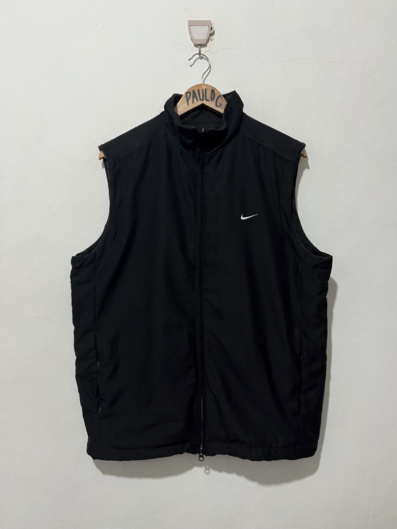 Nike Vest Reversible Fleece inside (Category: Vests) located in Malolos. Submitted by paulogalan77273 (Listing ID 1458684854, Image 1). Description: Nike Vest Reversible Fleece inside - Condition: Excellent Color rate: 10/10 Size: Large Width: 22 Length: 28 - Location: Malolos Bulacan Courier: J&T / LALAMOVE / LBC.
