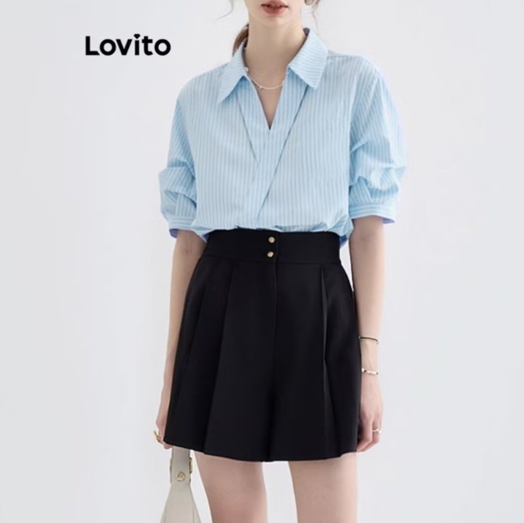 Office blouse 3/4 v-neck collar (Category: Blouses) located in Santa Rosa. Submitted by fordahunt (Listing ID 1458561869, Image 2). Description: Size: Small to Med.