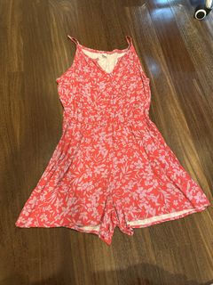 (Category: ) located in . Submitted by dela_plus_fashion (Listing ID 1458631614, Image 1). Description: .