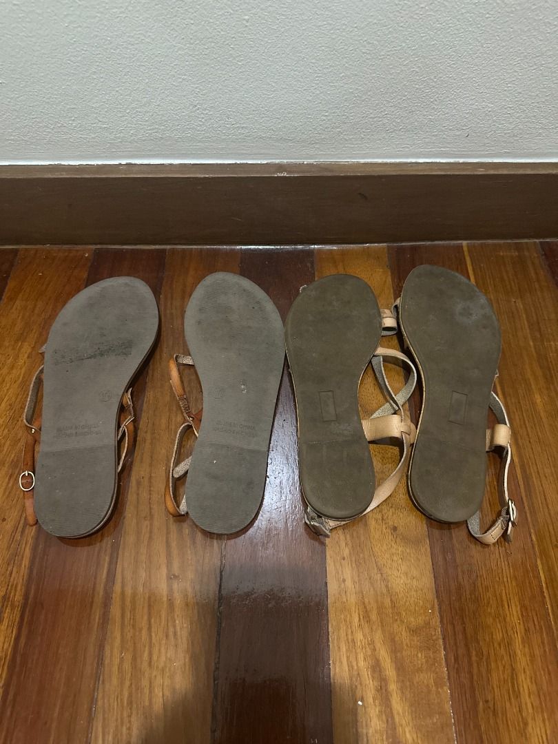 Old Navy Strappy Flat Sandals Bundle - Size 10 (Category: Flats & Sandals) located in Makati City. Submitted by travelfinds34611 (Listing ID 1458644221, Image 2). Description: USED. CONDITION AS SHOWN IN PHOTOS. Two pairs of Old Navy strappy flat sandals: Old Navy Brown Strappy Sandals, Size 10 Old Navy Beige Strappy Sandals, Size 10.