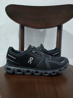 (Kategori: ) berada di . Dikirim oleh nikensneaker (ID iklan 1458680659, Gambar 1). Deskripsi: .