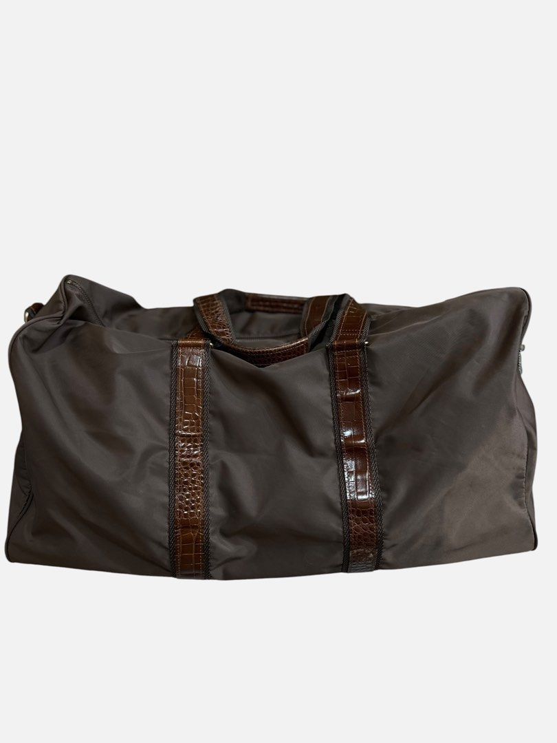 🚨🔖MARKDOWN SALE 🔥‼️💯Original MOSCHINO Travel Bag (Category: Luxury Bags & Wallets) located in Cebu City. Submitted by jam_bagelyas (Listing ID 1458687139, Image 3). Description: .