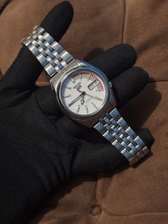 (Category: ) located in . Submitted by sknnykidwatches (Listing ID 1458623304, Image 1). Description: .