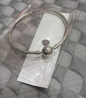 由 chu350 (刊登 ID 1458607863，圖片 1) 提交，位於 的 (類別：)，說明：。