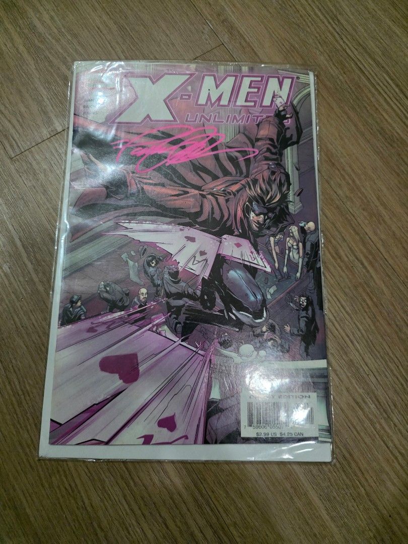 Pat Lee Signed Xmen Comic (Category: Comics & Manga) located in Manila. Submitted by vincoconut (Listing ID 1458657601, Image 1). Description: Signed by Pat Lee himself when he visited toy con last 2016( with conversation with Pat Lee in messenger to prove) Item for pick up kapitolyo pasig.