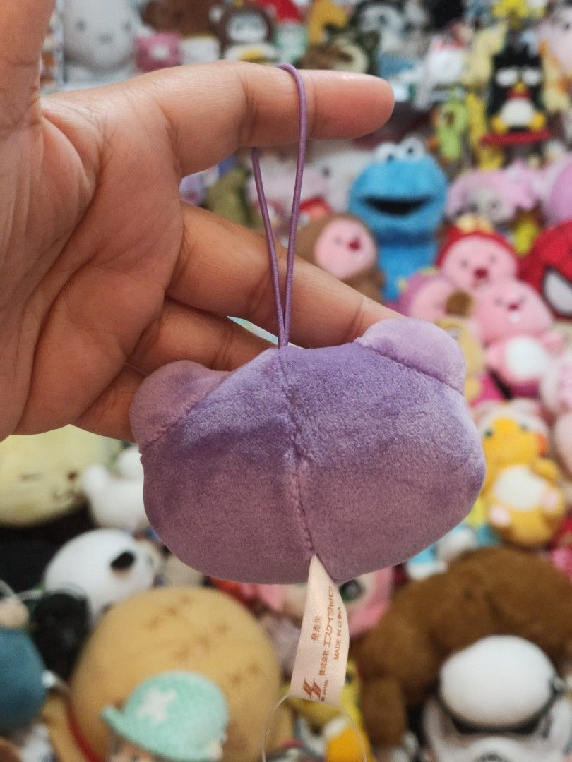 Pickles the Frog Purple Head Plush Charm (Category: Plushies & Soft Toys) located in Antipolo. Submitted by bhabiegraciefashionlab (Listing ID 1458616624, Image 2). Description: Pickles the Frog Plush Charm brand new with Papertag sk japan/nakajima color: purple #picklesthefrog #plushcharm #keychain #bagcharm.