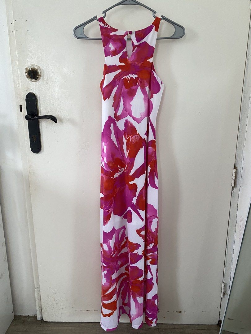 Pink Maxi Dress (Category: Dresses) located in Bacoor. Submitted by hellop4t (Listing ID 1458600279, Image 3). Description: .