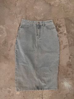(Category: ) located in . Submitted by secondchapter.thriftstore (Listing ID 1458589104, Image 1). Description: .