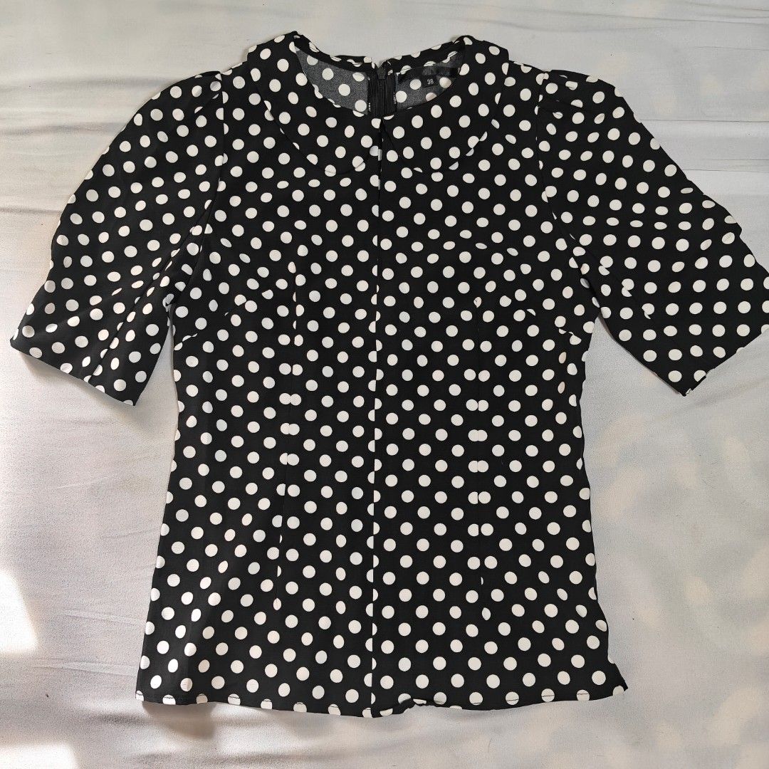 Polka puff sleeves zippered back collared (Category: Blouses) located in Santa Rosa. Submitted by fordahunt (Listing ID 1458513400, Image 1). Description: Size: Small to semi Med CREATE YOUR OWN BUNDLE 4pcs for P500 sale.