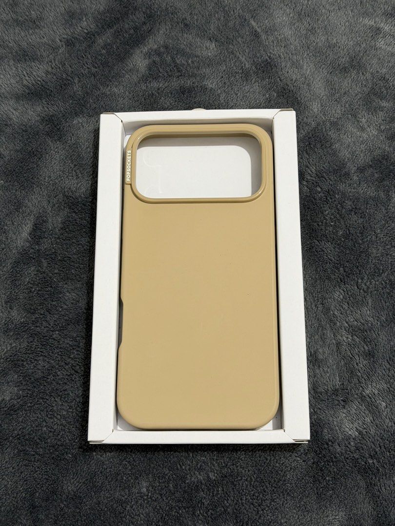 Popsocket Iphone 17 Pro Max (Category: Cases & Sleeves) located in Pasig City. Submitted by dyantheknees (Listing ID 1458671919, Image 2). Description: FS: Iphone 17 Pro Max Popsocket case ▪️Never used. Fitted only ▪️With box ▪️Authentic 🏷️ 2,000 Can ship immediately PM ME 💕.
