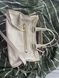 (Category: ) located in . Submitted by isaveil (Listing ID 1458535333, Image 1). Description: .