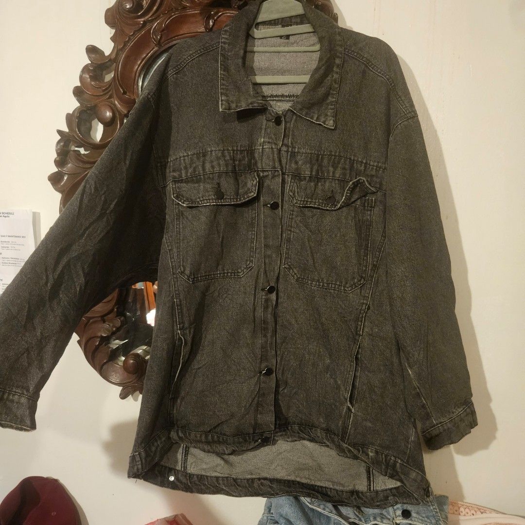 PRE-LOVED DENIM JACKET EDIT ✨ (Category: Coats, Jackets and Outerwear) located in Manila. Submitted by smartluxeph (Listing ID 1458507411, Image 2). Description: ✨ PRE-LOVED DENIM JACKET EDIT ✨ Three very different denim looks — from edgy to playful to effortlessly casual. 💙🖤 Perfect for layering and giving even a simple outfit an instant upgrade! 🖤 1. BLACK WASH OVERSIZED DENIM JACKET — ₱650 A cool, relaxed statement piece with an artsy surpr