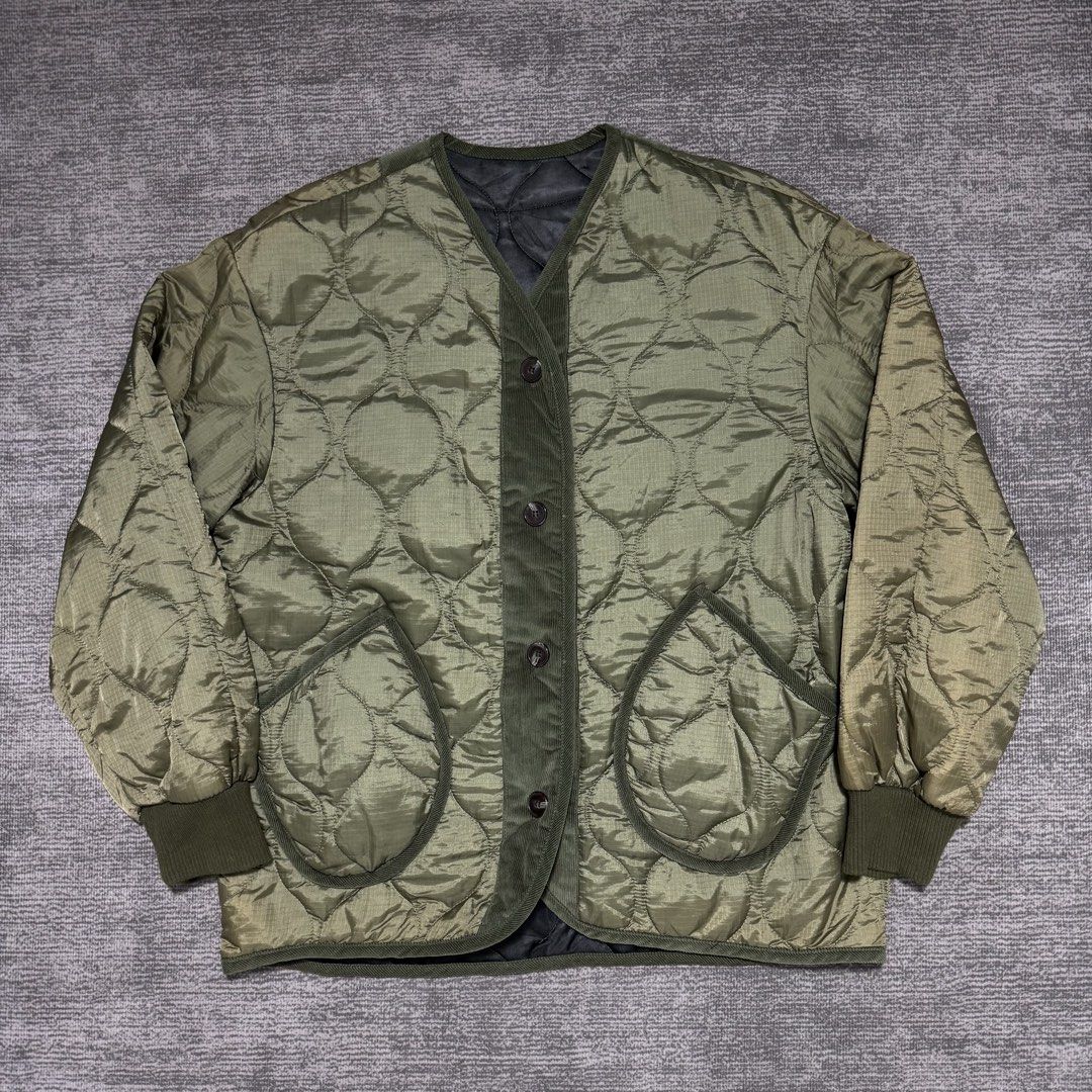 Puffer quilted jacket (Category: Activewear) located in San Carlos. Submitted by used.but.not.abused. (Listing ID 1458584611, Image 3). Description: Top: japan style quilted cardigan jacket Width x Length: 23x27 Sleeve: 22 Condition: 9/10 Issue: indicated on the pics.