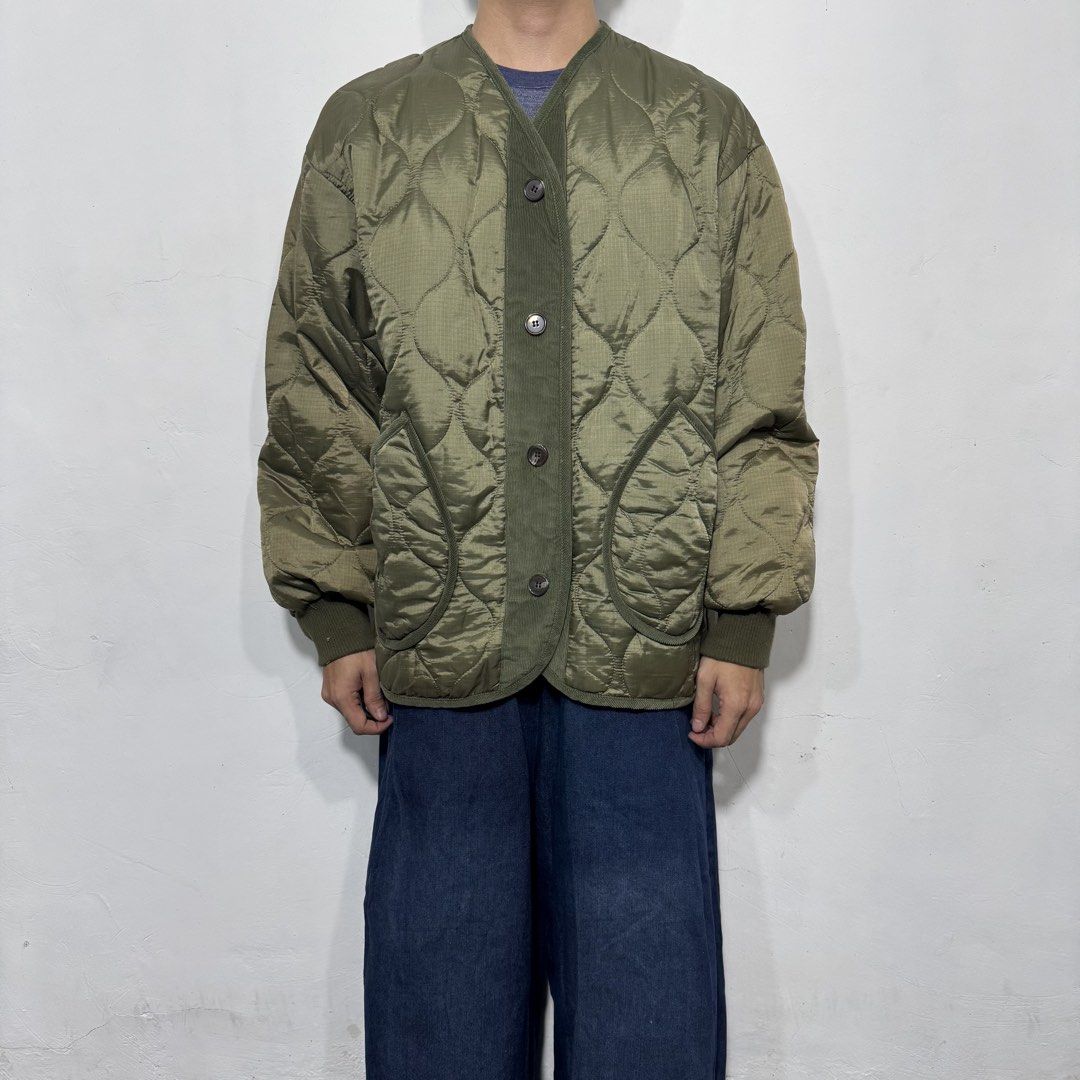 Puffer quilted jacket (Category: Activewear) located in San Carlos. Submitted by used.but.not.abused. (Listing ID 1458584611, Image 1). Description: Top: japan style quilted cardigan jacket Width x Length: 23x27 Sleeve: 22 Condition: 9/10 Issue: indicated on the pics.