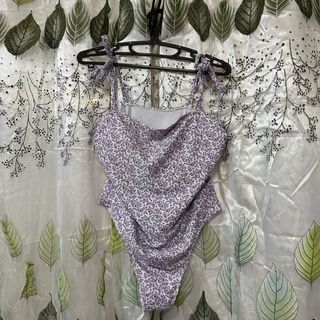 (Category: ) located in . Submitted by clothesyph (Listing ID 1458643522, Image 1). Description: .