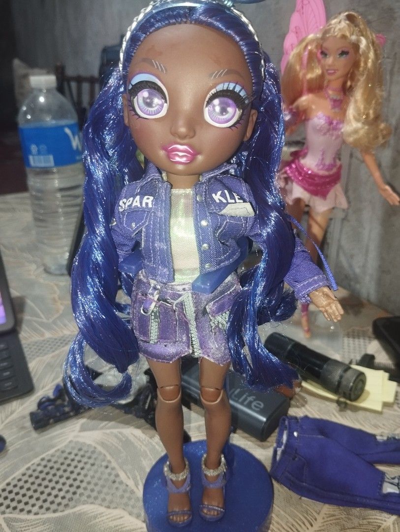 Rainbow High Doll - crystal bailey (Category: Figurines & Statues) located in Manila. Submitted by vgutierrez15640 (Listing ID 1458673945, Image 1). Description: ‼️RUSH SALEE‼️ -complete and comes with stand -flaws: missing one hand -has gelled bangs (pm for you to see.