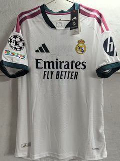 (Category: ) located in . Submitted by calcio_sport_jersey (Listing ID 1458630700, Image 1). Description: .