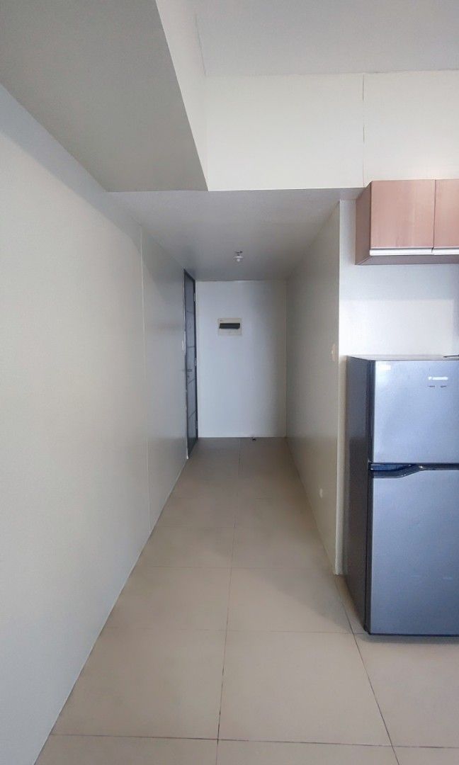 RUSH SALE! 2BR Avida Centera 2T&B (Category: Apartments & Condos) located in Mandaluyong City. Submitted by pinas.estates2 (Listing ID 1458619184, Image 3). Description: RUSH SALE! 2 BEDROOM CONDOMINIUM UNIT 56SQM WITH 2 TOILET AND BATH AVIDA TOWERS CENTERA, EDSA corner RELIANCE ST, MANDALUYONG PRICE COMES CGT ONLY..