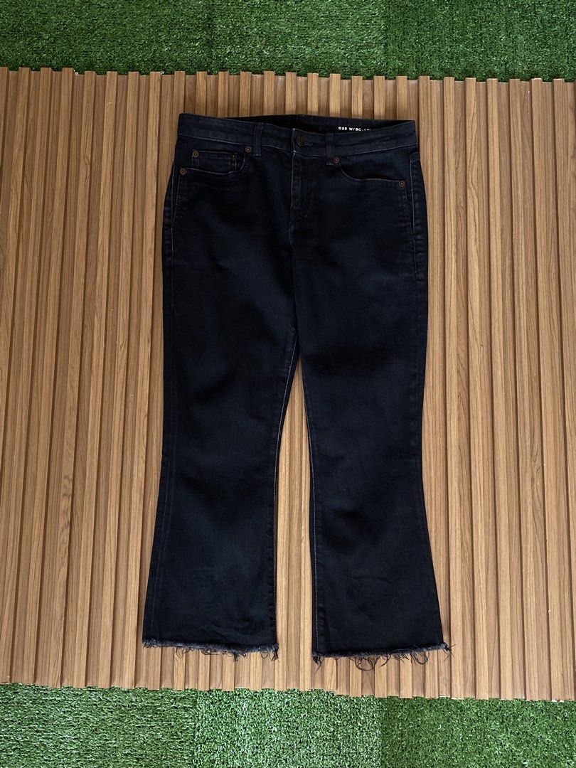 SAINT LAURENT - BOOTCUT FRAYED HEM DESIGN JEANS (Category: Luxury Apparel) located in Bacolod City. Submitted by timelessbyjosh (Listing ID 1458574694, Image 3). Description: BEST CASUAL OUTFITS SIZE : 27 ACTUAL COLOR : BLACK COLOR RATE : 9. 5 OUT OF 10 CONDITION : NEAR NEW MATERIAL : 98 % COTTON & 2 % ELASTHANE MADE IN : ITALY FLAWS : NONE DIMENSIONS WAIST - 30 LENGTH - 32 THIGH - 10 LEG OPENING - 7. 5 MEASUREMENT TAKEN WHILE LAYING FLAT. PLEASE