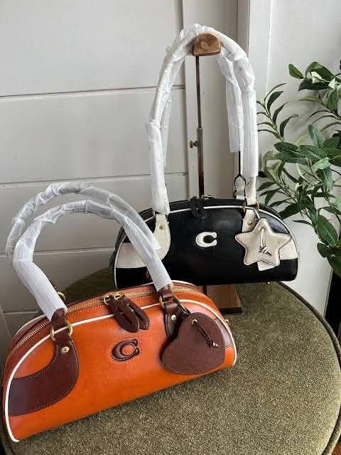 Sale! Bowling Shoulder Bag (Category: Shoulder Bags) located in Mandaluyong City. Submitted by priceles (Listing ID 1458681144, Image 1). Description: Brand New with dust bag and paper bag Good for every day Use Practical to buy NO COD.