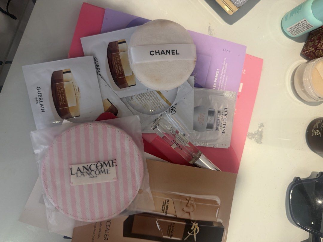 Samples bundle (Category: Makeup) located in Quezon City. Submitted by destashingmycloset (Listing ID 1458620446, Image 1). Description: .