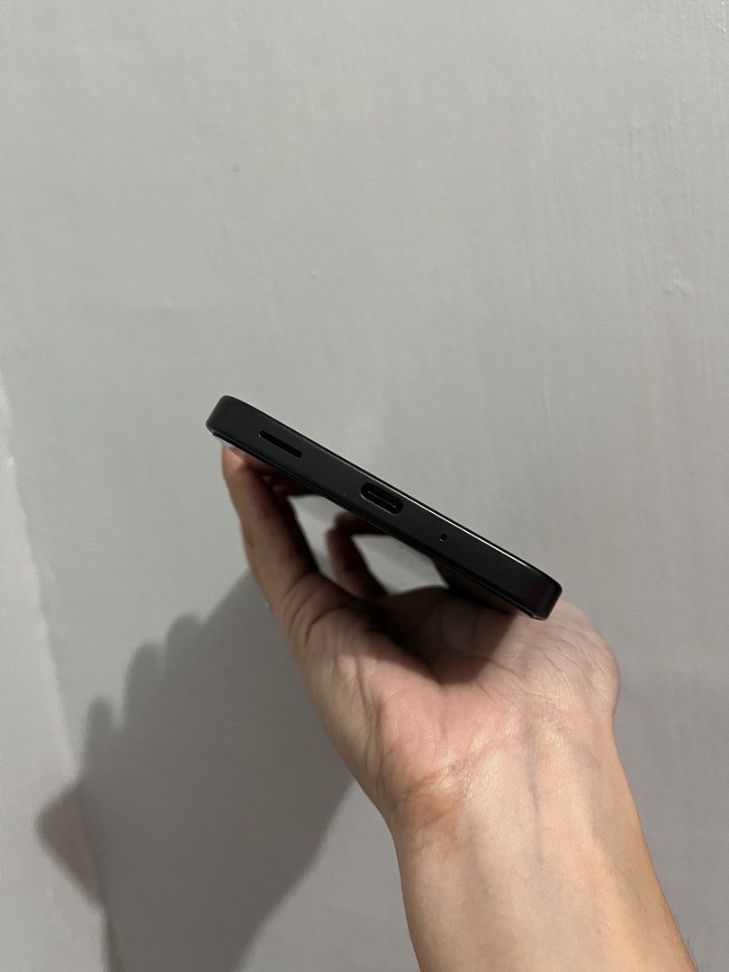 Samsung a17 5g (Category: Samsung) located in Quezon City. Submitted by chimpaw (Listing ID 1458587626, Image 2). Description: For sale or Swap to iphone ( straight swap only) 2 weeks old ( i already try android but iPhone user talaga) Complete inclusion tempered installed 2 cases Meet up: Sm Novaliches, Sm North or Sm Fairview .