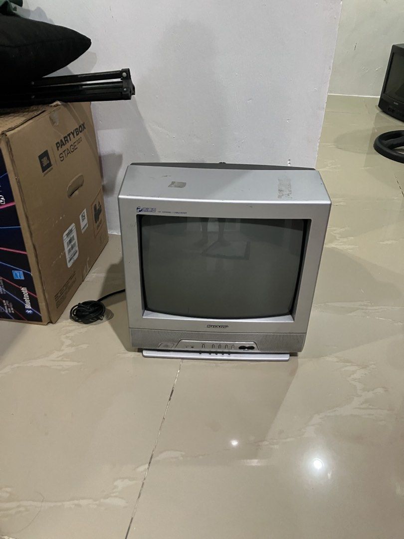 Sharp 14" CRT Television TV 14V-L75M (Category: TV) located in Pasig City. Submitted by findshyt (Listing ID 1458626034, Image 1). Description: - Sharp 14-inch CRT Television - Model: 14V-L75M - Compact size, ideal for retro gaming, coffee shop booth or secondary display - Tested and confirmed working - 220 volts - Power cord ₱4,000 only pick up or lalamove dm for more info.