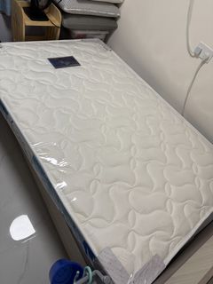 （分類：）位於 。 由 saichun 提交（商品編號 1458669080，圖片 1）。簡介： 。