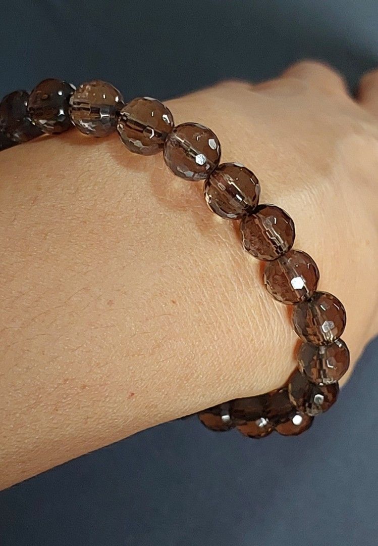Smoky Quartz Bracelet 8mm (Category: Bracelets) located in Gapan. Submitted by purseofjune (Listing ID 1458507747, Image 2). Description: 16cm, 8mm beads faceted disco ball, sparkly beads.