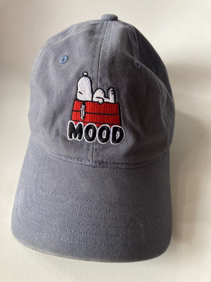 Snoopy Mood Baseball Cap Grey Peanuts (Category: Caps & Hats) located in Antipolo. Submitted by ibskikayshop (Listing ID 1458555734, Image 3). Description: - Grey baseball cap featuring Snoopy and 'MOOD' embroidery. - Adjustable strap with a metal buckle for a custom fit. - Authentic Peanuts branding inside. - Ideal for everyday casual wear..