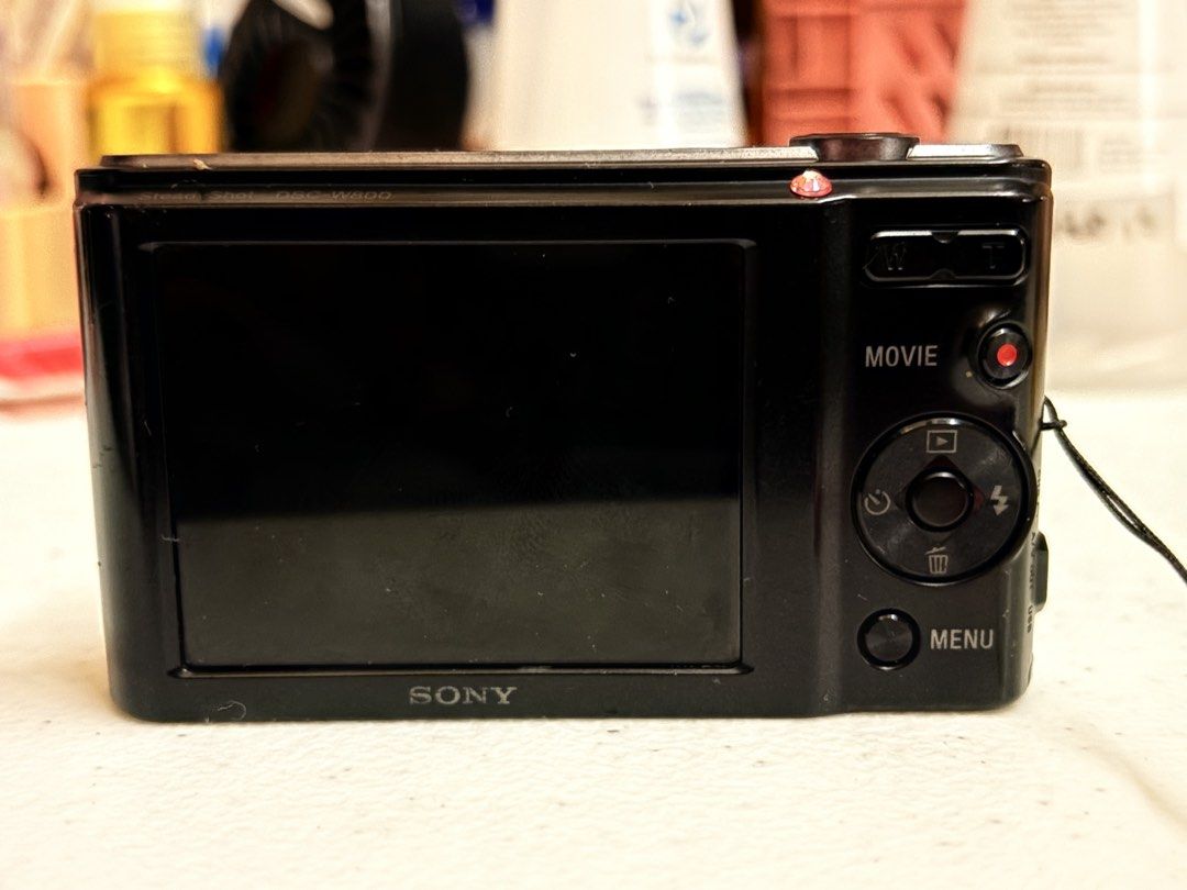 SONY CYBERSHOT W800 NO ISSUE (Category: Cameras) located in Mandaluyong City. Submitted by _sjnlmc (Listing ID 1458519186, Image 2). Description: RUSH SALE!!! 🏷️ 6k (nego) - 20.1 mp - 5x zoom - 10/10 body cosmetics - zoom, red light, and flash all working • inclusions: unit, battery, sd card, charger PM FOR SAMPLE PICTURES MOD: shipping via j&t or lalamove open for meetup around mandaluyong or mrt boni station MOP: gcash/bank transfer.