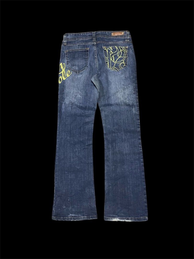 South Pole Flared Pants (Category: Jeans) located in Bacoor. Submitted by parasathrifth (Listing ID 1458597805, Image 2). Description: Size:9 Width:30 Length:39.5 Colorate:10/10 Condition:10/10 Issues:Lightly distressed .