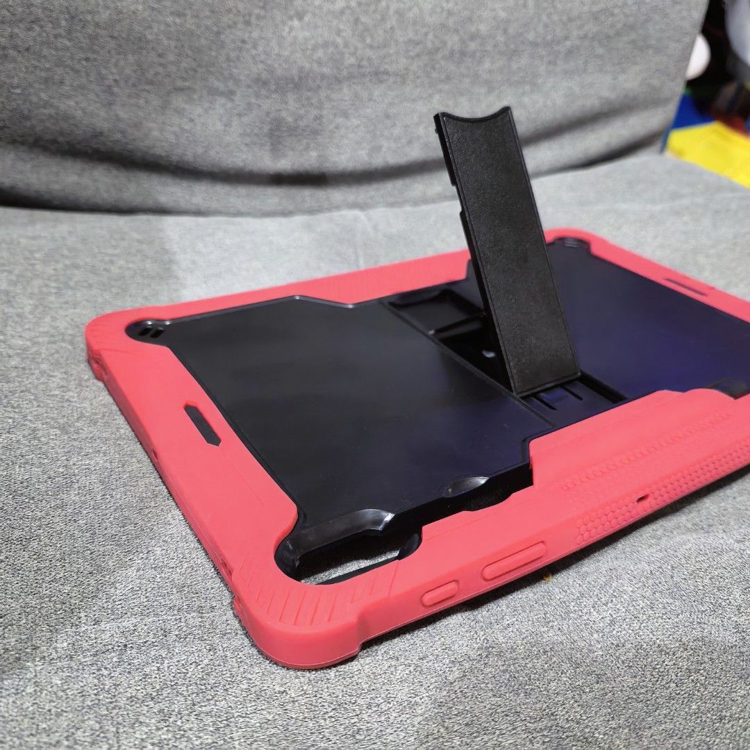 Kickstand case for Samsung Tab S7 FE 12.4" Tablet (Category: Other Accessories) located in Moncada. Submitted by gwatstuffshopaholic (Listing ID 1458623002, Image 3). Description: Buy 1 get one case. See photos. No damage, they're like new! RFS: Changed case, decluttering.