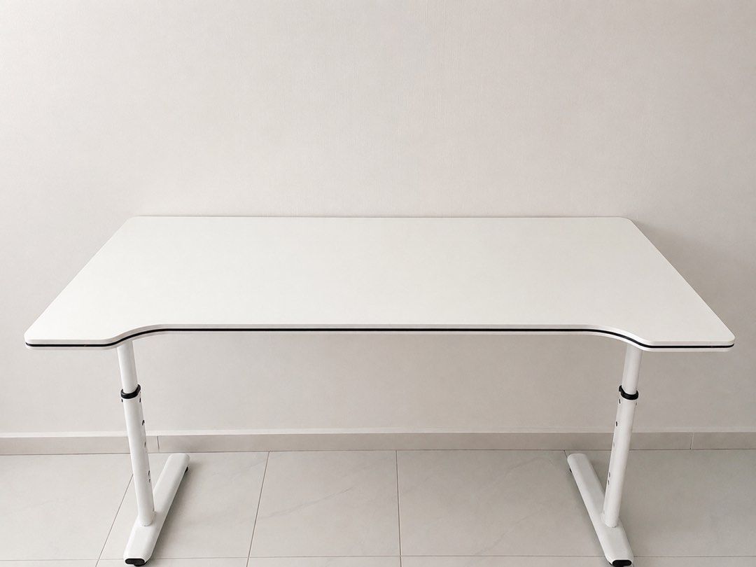 Study table (Category: Tables & Sets) located in Singapore. Submitted by pan2512 (Listing ID 1458517241, Image 1). Description: - Length 120cm - width 60cm - height 65 to 90cm - self collect .