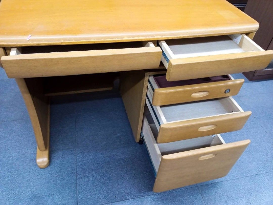 Study table (Category: Office Furniture & Fixtures) located in Bacoor. Submitted by slysur (Listing ID 1458660334, Image 3). Description: Japan surplus good condition as is, where is..