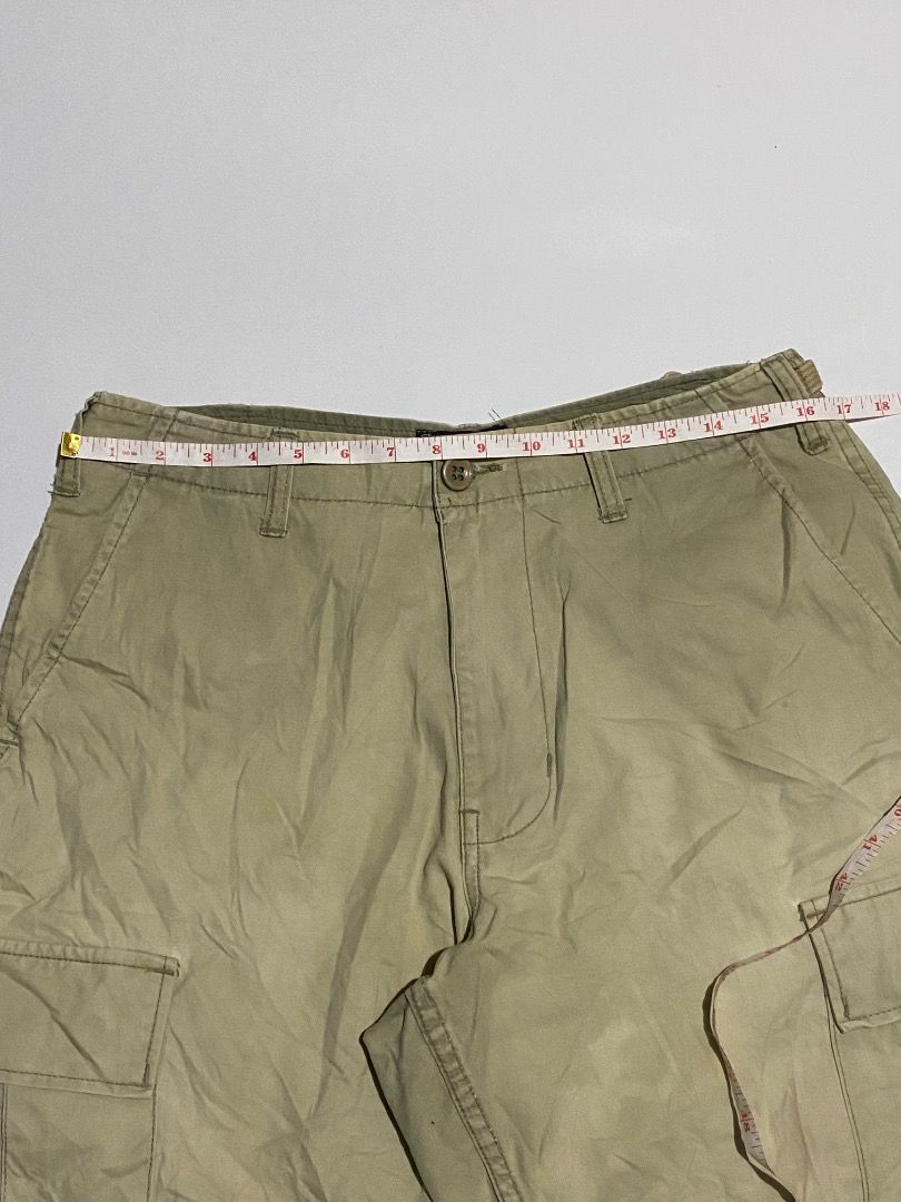 Stussy Cargo 6pockets size 34x22x11 (Category: Shorts) located in Iloilo. Submitted by thriftxside (Listing ID 1458652950, Image 3). Description: .