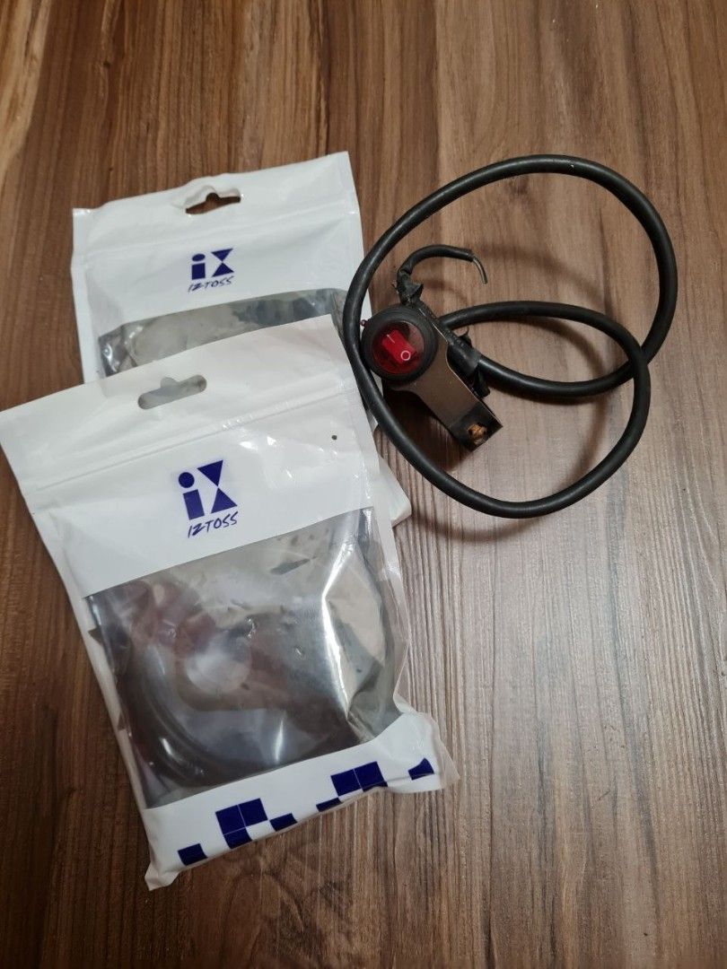 Switch (Category: Motorcycle Accessories) located in Singapore. Submitted by stanz100 (Listing ID 1458648553, Image 3). Description: per switch $ 15 available 2 set only.