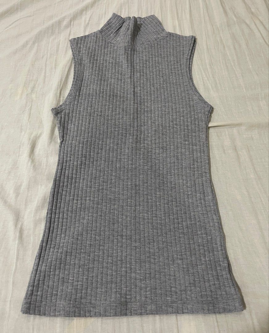 Terranova Ribbed Turtle Neck Top (Category: Sleeveless) located in Muntinlupa City. Submitted by ex_mermaid (Listing ID 1458627760, Image 1). Description: LOWEST PRICE, LAST PRICE 💵 RFS: Doesn’t fit anymore 💰BPI/Metrobank/Gcash 🛵 Lalamove/J&T Express 📍Muntinlupa.