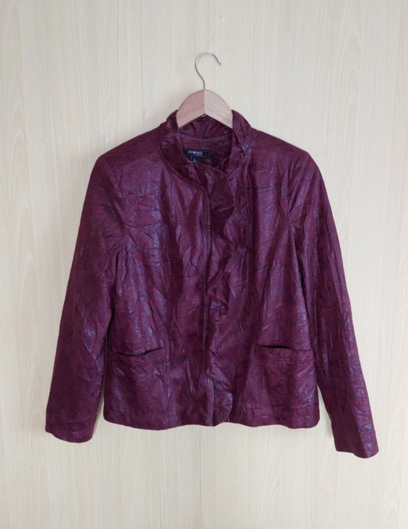 Textured Light Leather Ruffle Jacket Blazer (Category: Coats, Jackets and Outerwear) located in Bacoor. Submitted by stingray13 (Listing ID 1458668507, Image 3). Description: Item posted is pre-loved. Kindly manage your expectations. Pre-loved Textured Light Leather Ruffled Jacket Blazer Available Colors : - Burgundy (Size : Large , fits Medium to Petite Large) - Brown (Size: Small, fits Petite Medium) Php 690.00 each For inquiries, kindly pm me.