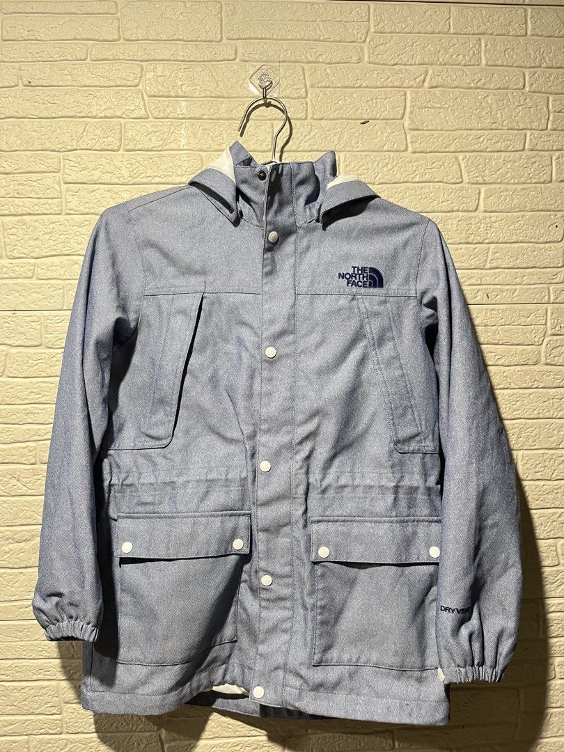 The North Face Dryvent Shell Jacket (Category: Coats, Jackets and Outerwear) located in Quezon City. Submitted by poesis (Listing ID 1433988875, Image 1). Description: .