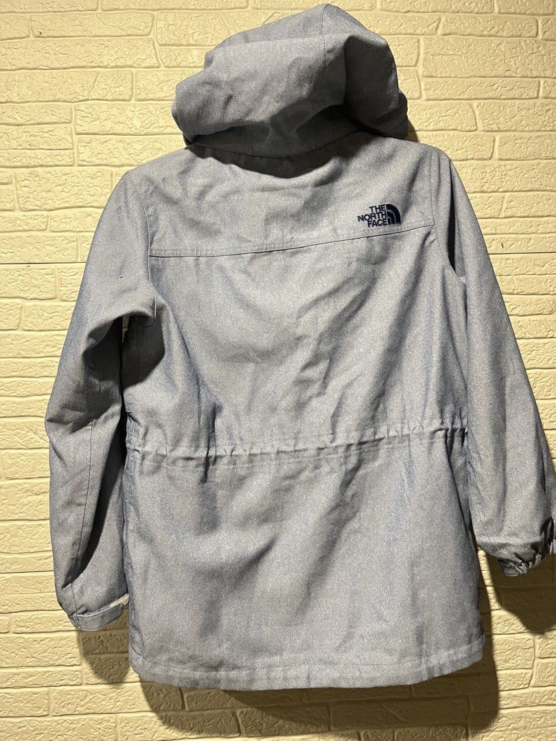 The North Face Dryvent Shell Jacket (Category: Coats, Jackets and Outerwear) located in Quezon City. Submitted by poesis (Listing ID 1433988875, Image 2). Description: .