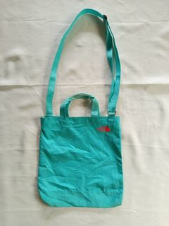 (Category: ) located in . Submitted by thrifted_93 (Listing ID 1458544814, Image 1). Description: .