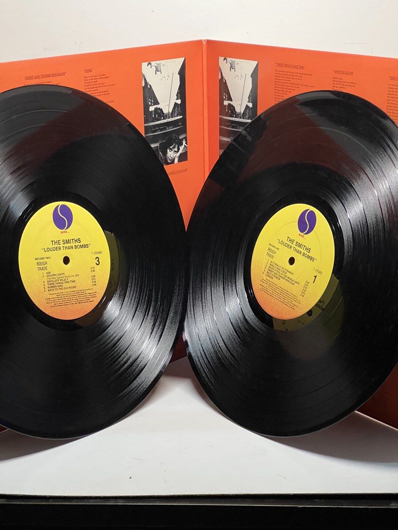 The Smiths-Louder Than Bombs >Vinyl Record,Plaka (Category: Vinyls) located in Manila. Submitted by belleshop2.55 (Listing ID 1452595892, Image 3). Description: WYSIWYG.