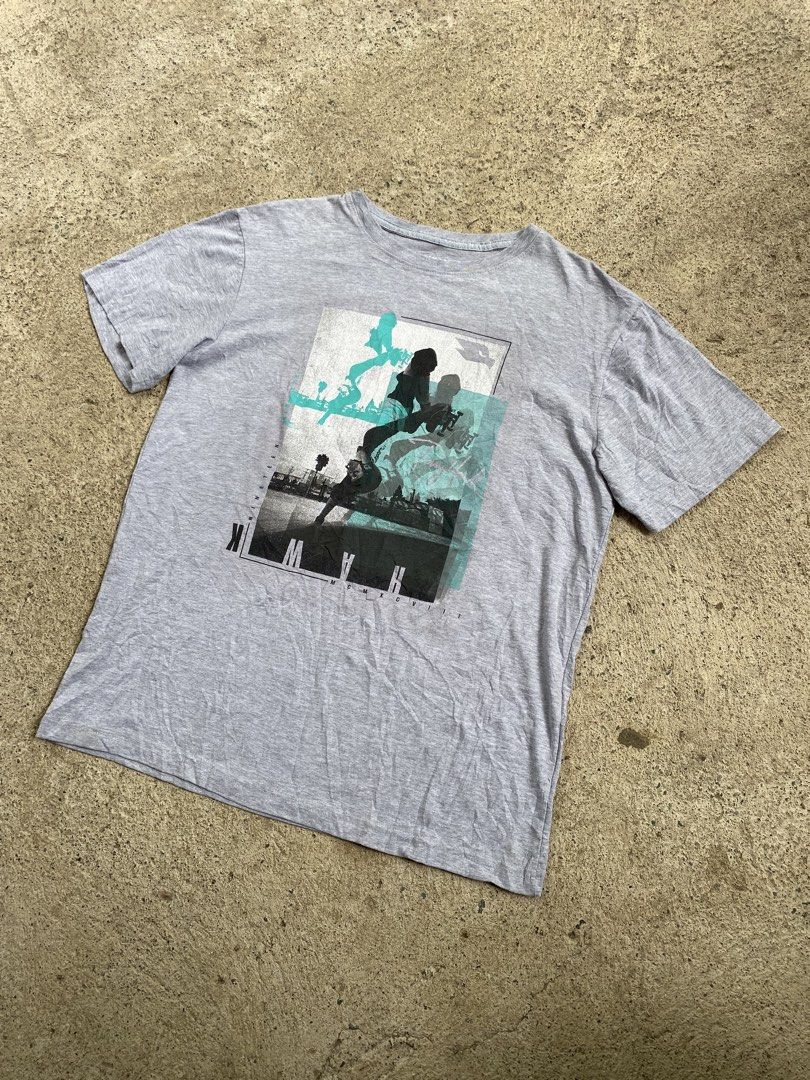Tony Hawk Tee (Category: Tshirts & Polo Shirts ) located in Bayombong. Submitted by fliptique (Listing ID 1458597179, Image 1). Description: Tony Hawk Tee Excellent Condition Size : Large Dimes : 20.5” 27” Shoulder To Shoulder : 19” Sleeve Length : 8” Hem : 21” Color Rate : 10 Issue : ❌❌❌ 650 + sf Nueva Vizcaya Loc Hit a message if interested .