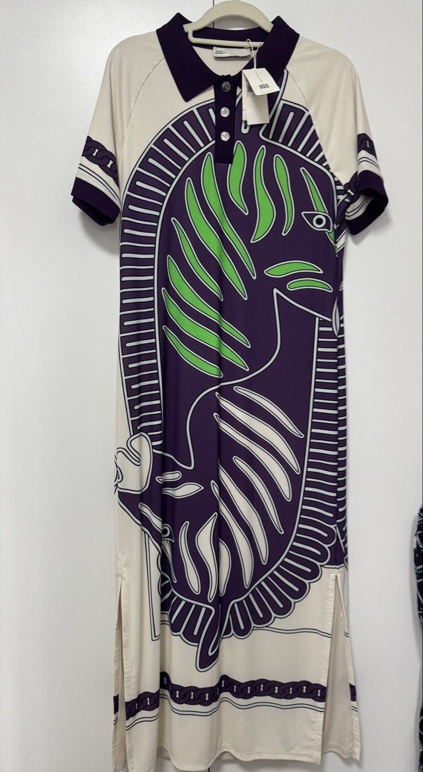 TORY BURCH DRESS (Category: Luxury Apparel) located in Manila. Submitted by prettystuff1008 (Listing ID 1458597100, Image 3). Description: New with tag, got this from rustan 35250 Size large,fits med to large frame Ideal gift.