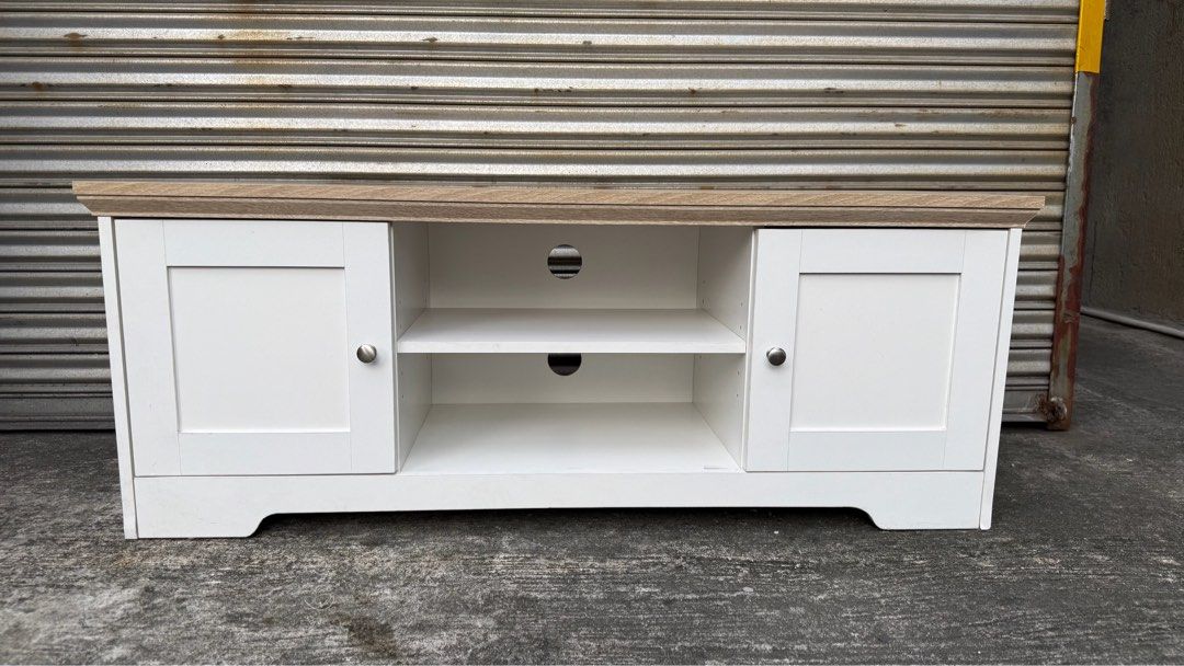 TV Console for Sale! (Category: Other Home Furniture) located in Manila. Submitted by lorrainebungay (Listing ID 1458657634, Image 3). Description: 💰 Was ₱5,000 → Now ₱4,000 📏 118L × 45H × 39W cm ✨ Classic white finish + spacious storage ⚠️ May have minor cosmetic issues/marks due to mall display. Please manage expectations. 📍 Pasig City 🚚 Lalamove available 💳 BPI Bank Transfer Serious buyers only. Message to reserve!.